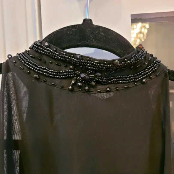 Top - Picture 2 of 4